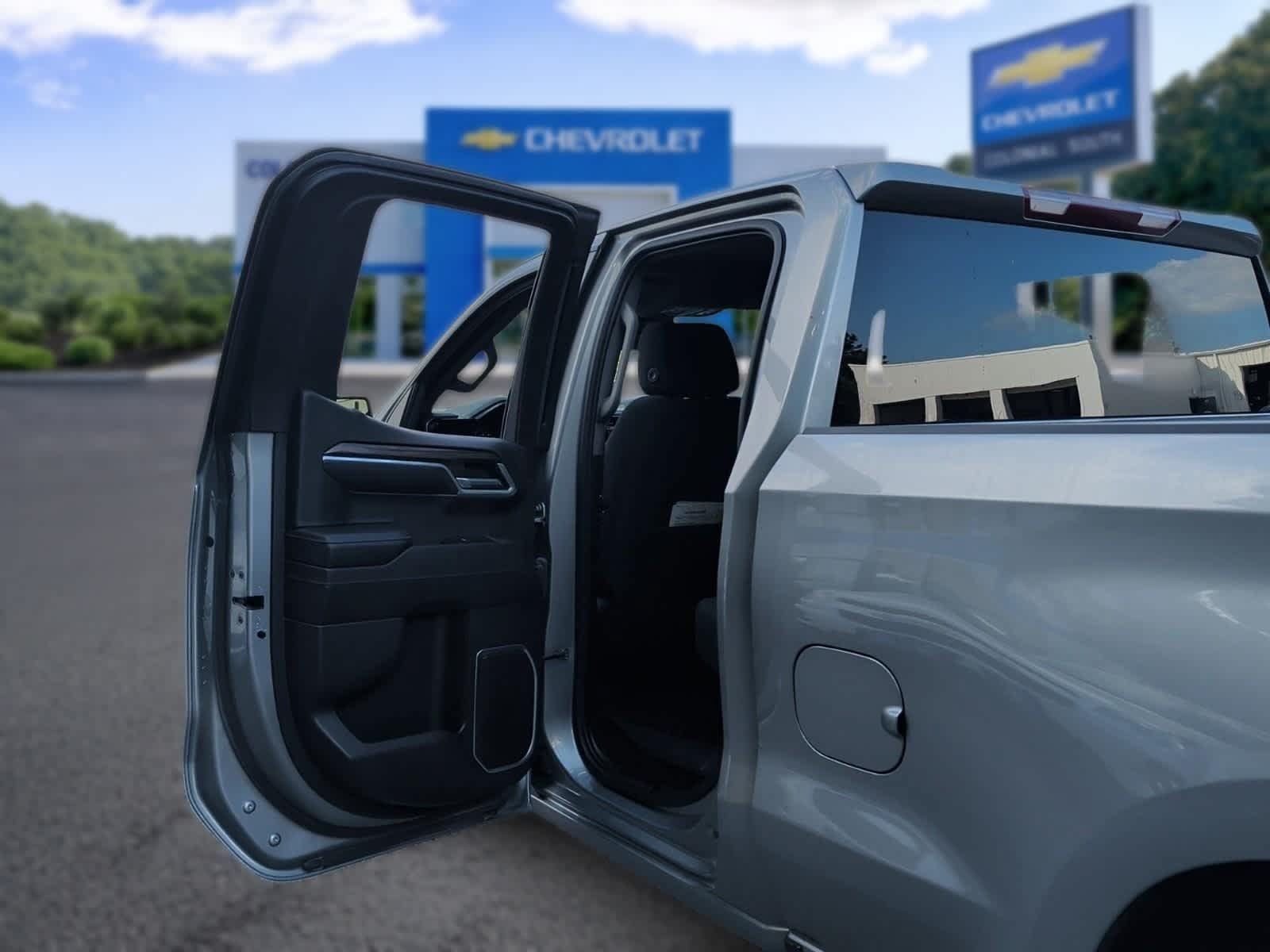 Certified 2023 Chevrolet Silverado 1500 RST AWD/4WD image 28