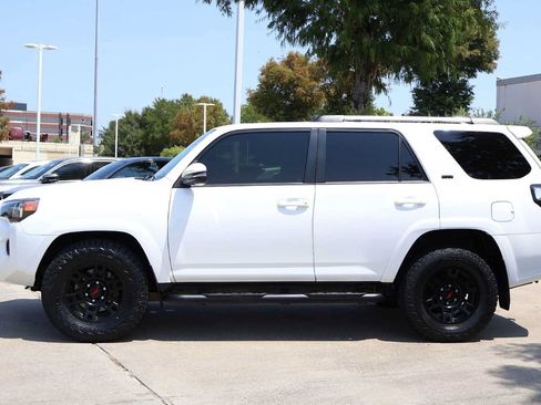 Used 2023 Toyota 4Runner SR5 Premium RWD image 3