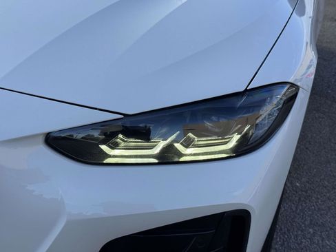 Used 2023 BMW 430i xDrive Convertible w/ M Sport Package image 7