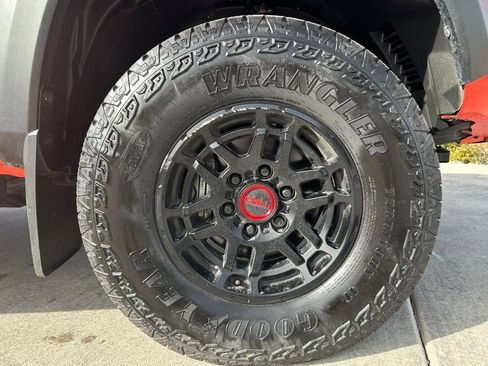 Used 2023 Toyota Tacoma TRD Pro image 32