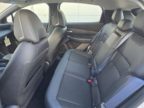 New 2026 Nissan Leaf Platinum+ image 11