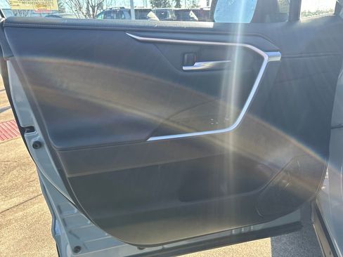 Used 2019 Toyota RAV4 Adventure image 11