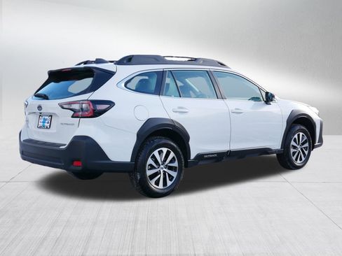 Used 2025 Subaru Outback image 7