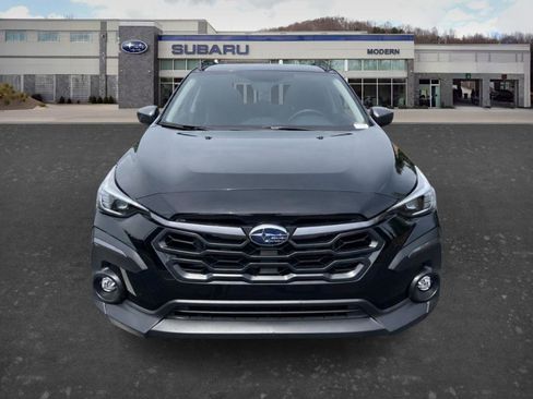 Used 2024 Subaru Crosstrek 2.5i Limited w/ Crosstrek Mirror Package AWD/4WD image 2
