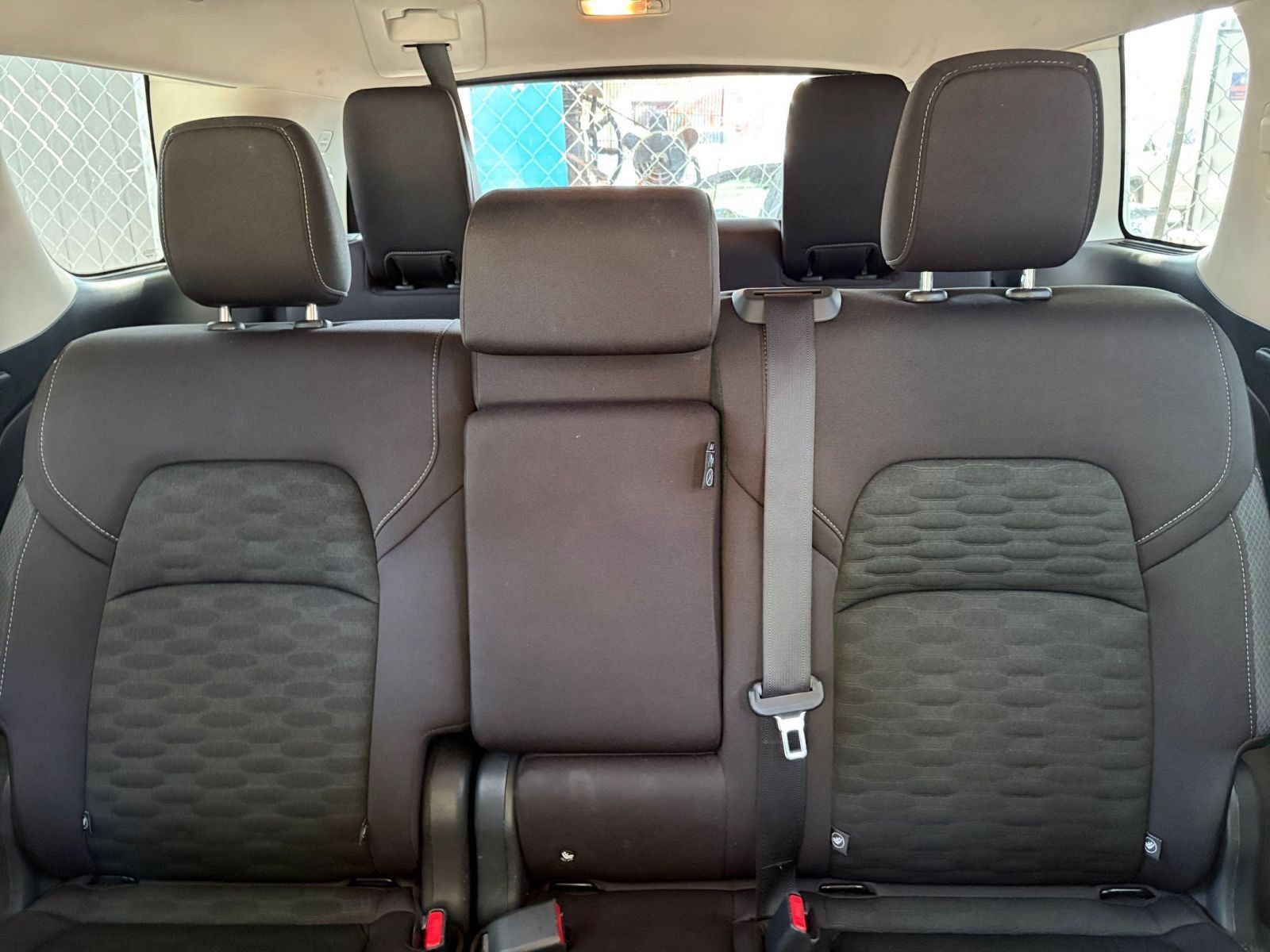 Used 2025 Nissan Pathfinder SV FWD image 40