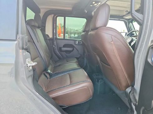Used 2021 Jeep Gladiator Sport AWD/4WD image 10