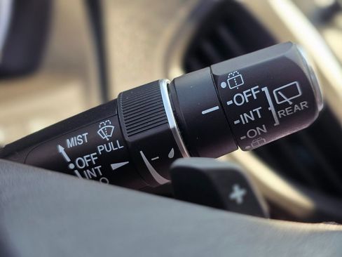 Used 2020 Acura MDX FWD image 43