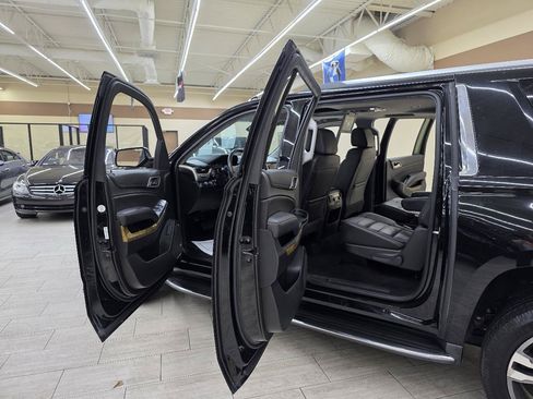 Used 2017 GMC Yukon XL Denali w/ Open Road Package AWD/4WD image 16