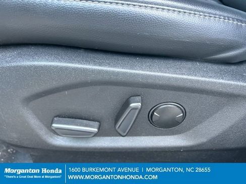 Used 2024 Ford Edge SEL image 15