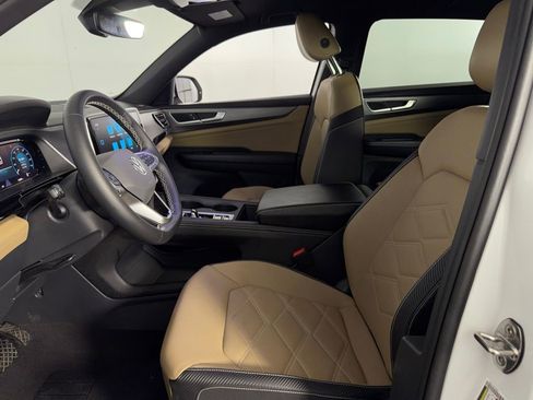 Used 2024 Volkswagen Atlas Cross Sport SE image 21