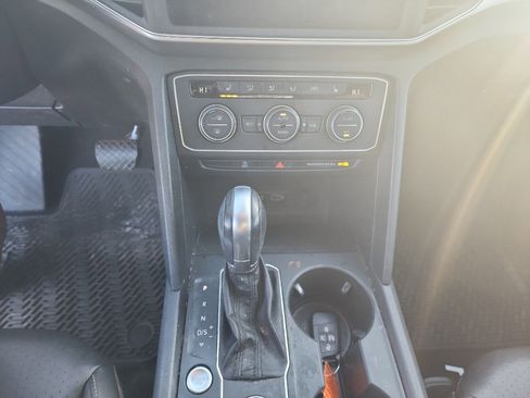 Used 2019 Volkswagen Atlas SE w/ Towing Package image 14