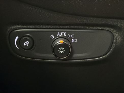 Used 2022 Chevrolet Equinox LT AWD/4WD image 30