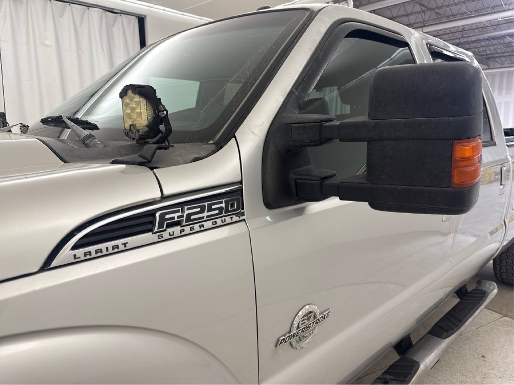 Used 2015 Ford F250 Lariat w/ Lariat Ultimate Package AWD/4WD image 19