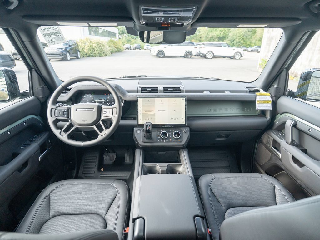 New 2026 Land Rover Defender 110 AWD/4WD image 17