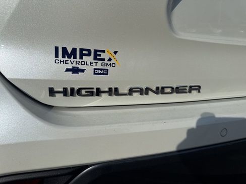 Used 2021 Toyota Highlander Limited image 37