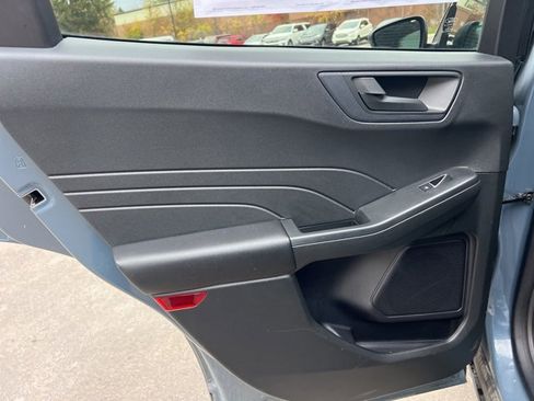 Used 2023 Ford Escape Active image 16