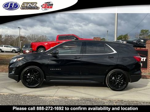 Used 2020 Chevrolet Equinox LT w/ Midnight Edition image 4