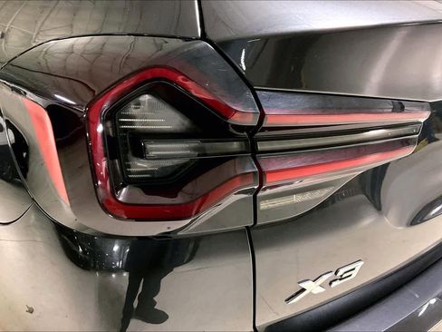 Used 2022 BMW X3 xDrive30i w/ Convenience Package image 27