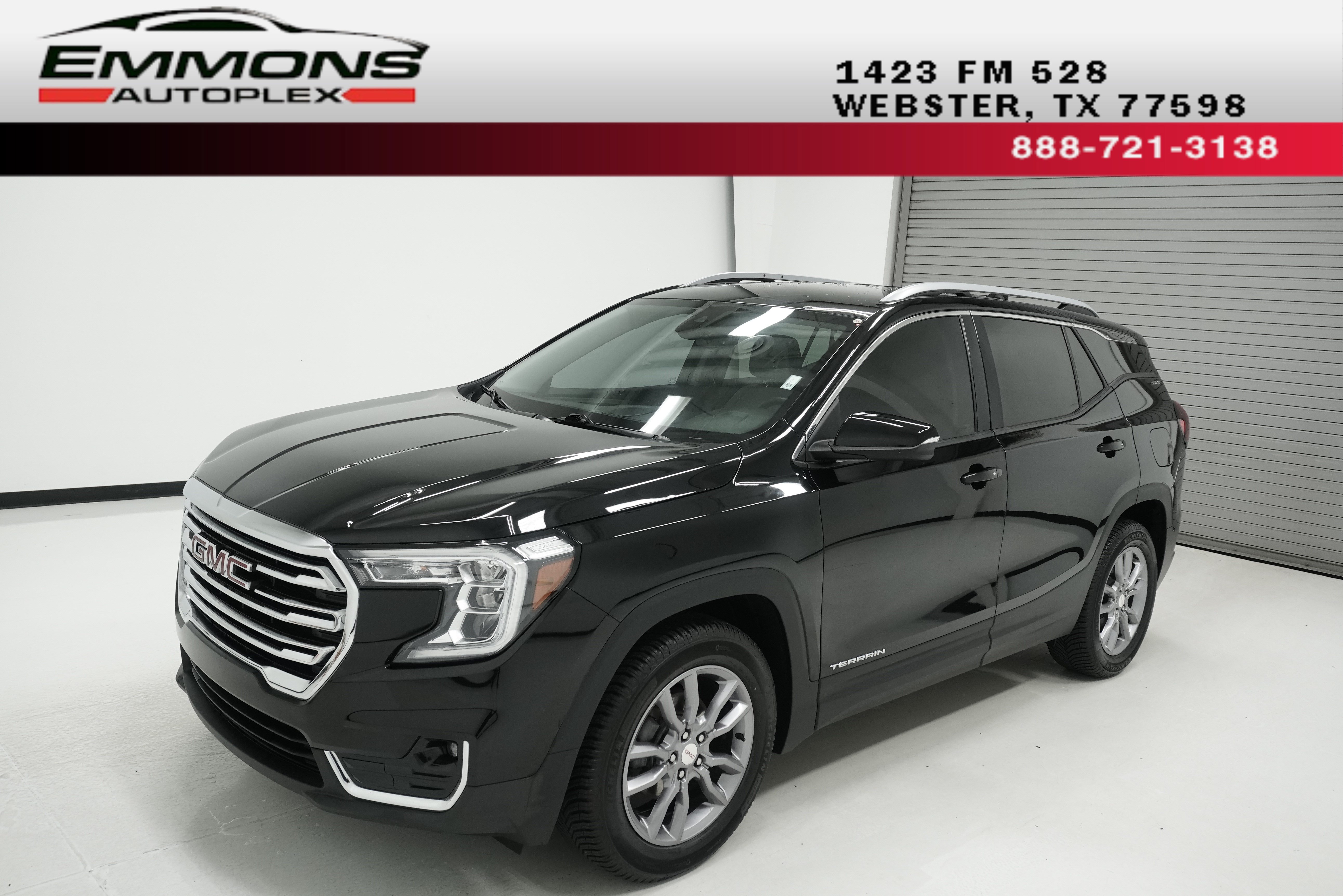 Used 2023 GMC Terrain SLT w/ Infotainment Package II AWD/4WD image 1
