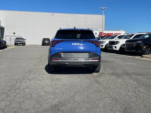 New 2026 Kia Sportage EX w/ EX Panorama Roof Package image 6