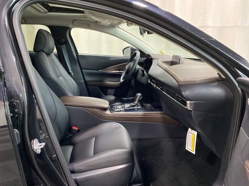 Certified 2025 MAZDA CX-30 AWD 2.5 S w/ Premium Package image 11