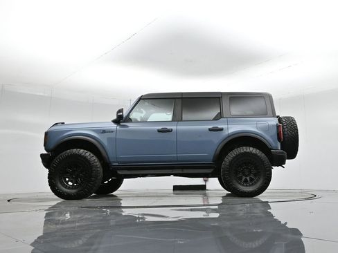 Used 2024 Ford Bronco Badlands image 53