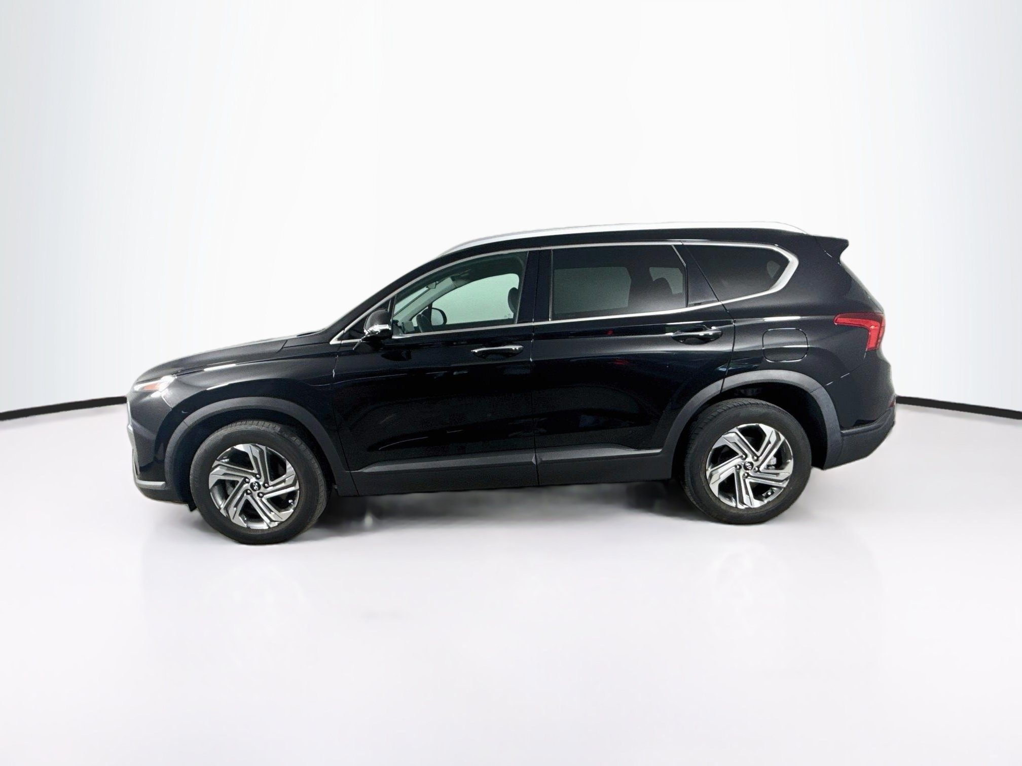 Used 2023 Hyundai Santa Fe SEL FWD image 7