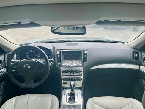 Used 2011 INFINITI G37 Convertible w/ Premium Pkg RWD image 5