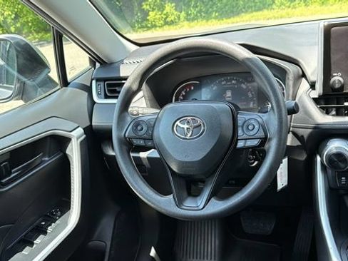 Certified 2024 Toyota RAV4 LE AWD/4WD image 22