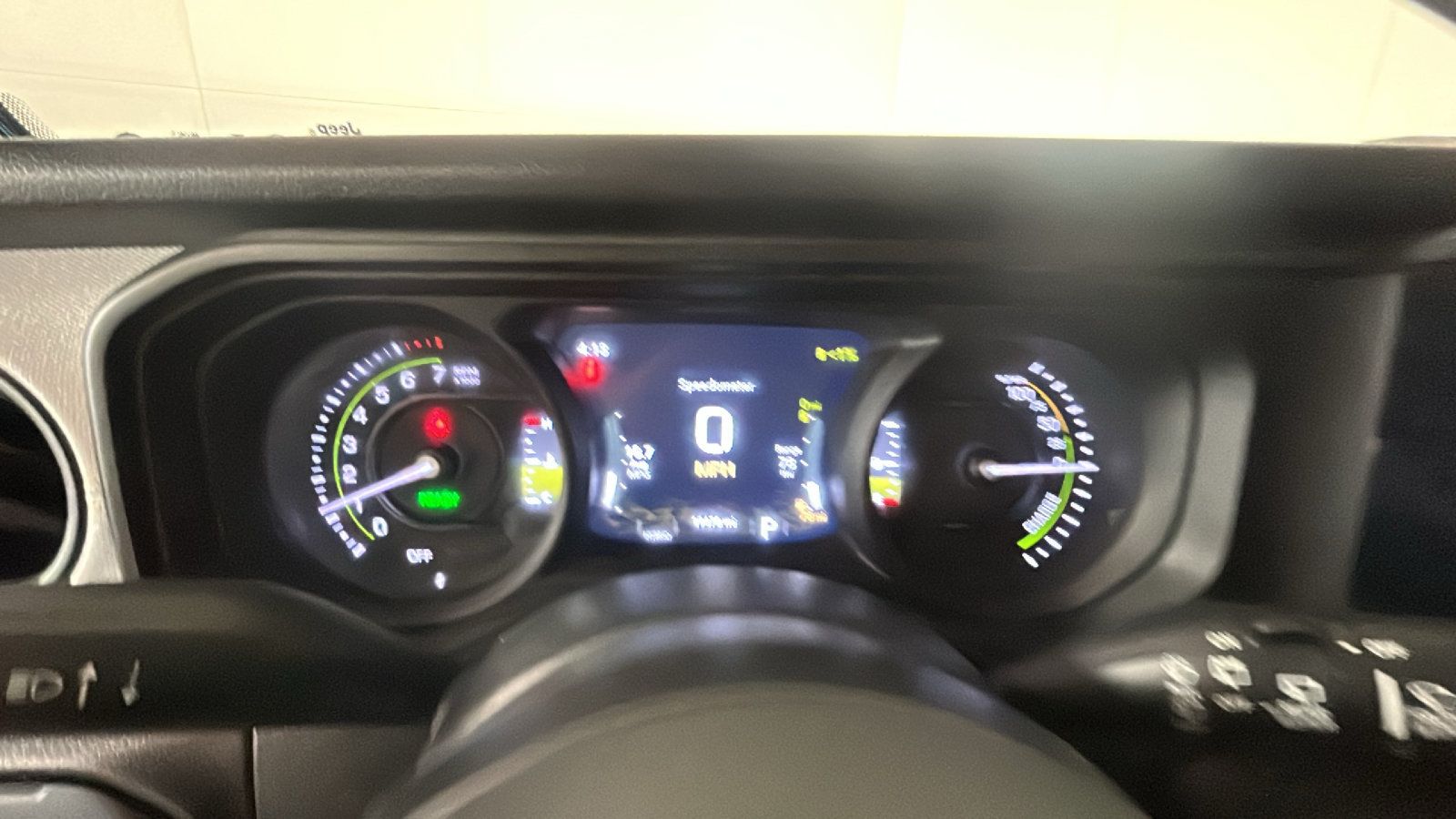 Used 2024 Jeep Wrangler Unlimited w/ Convenience Group AWD/4WD image 21