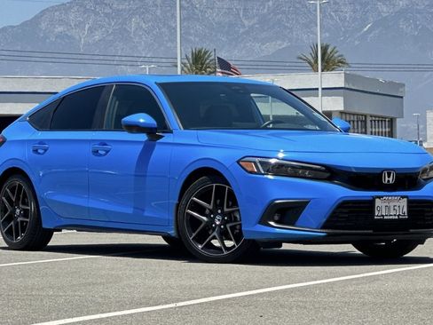 Certified 2024 Honda Civic Sport Touring image 2