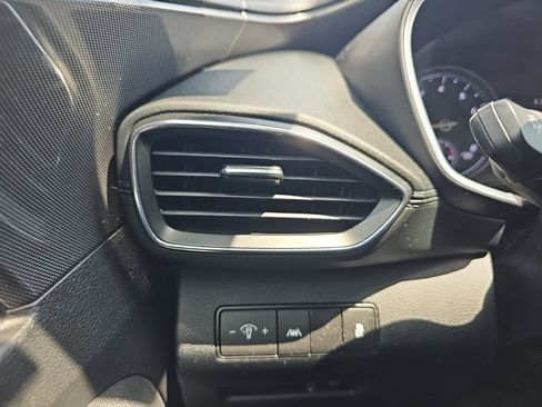 Used 2022 Hyundai Santa Fe SEL FWD image 32