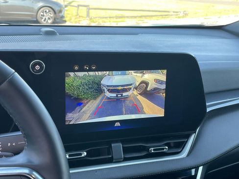 Used 2025 Chevrolet Equinox LT image 23