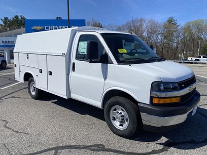 New 2024 Chevrolet Express 3500 w/ Power Convenience Package