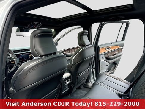New 2026 Jeep Grand Cherokee Summit w/ Obsidian Package AWD/4WD image 6