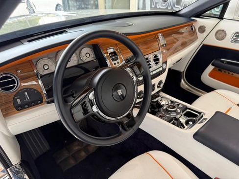 Used 2016 Rolls-Royce Dawn RWD image 11