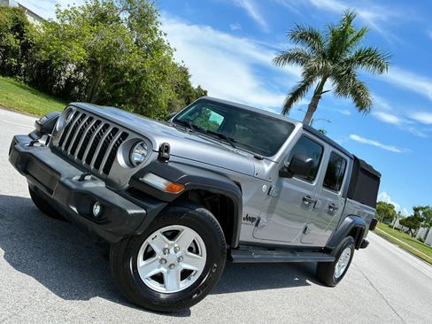 Used 2020 Jeep Gladiator Sport w/ Quick Order Package 24S AWD/4WD image 59