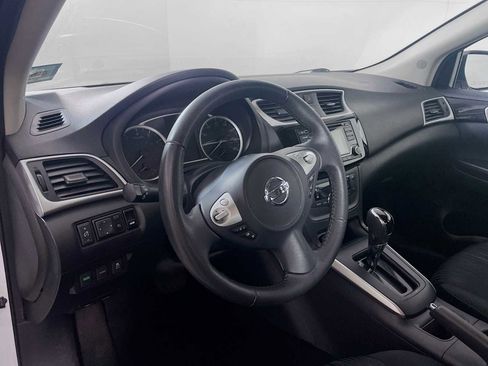 Used 2018 Nissan Sentra SV image 7