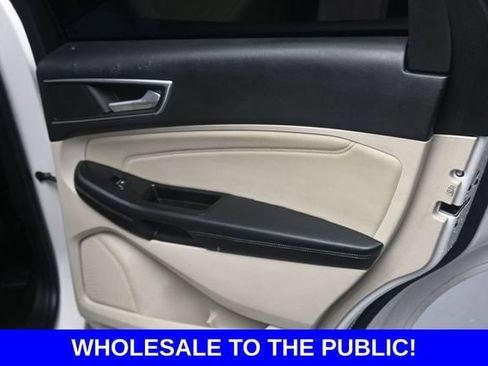 Used 2015 Ford Edge Titanium FWD image 19