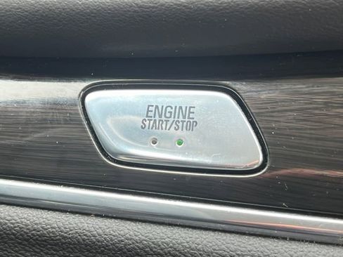Used 2024 Buick Enclave Essence w/ Experience Buick Package AWD/4WD image 36