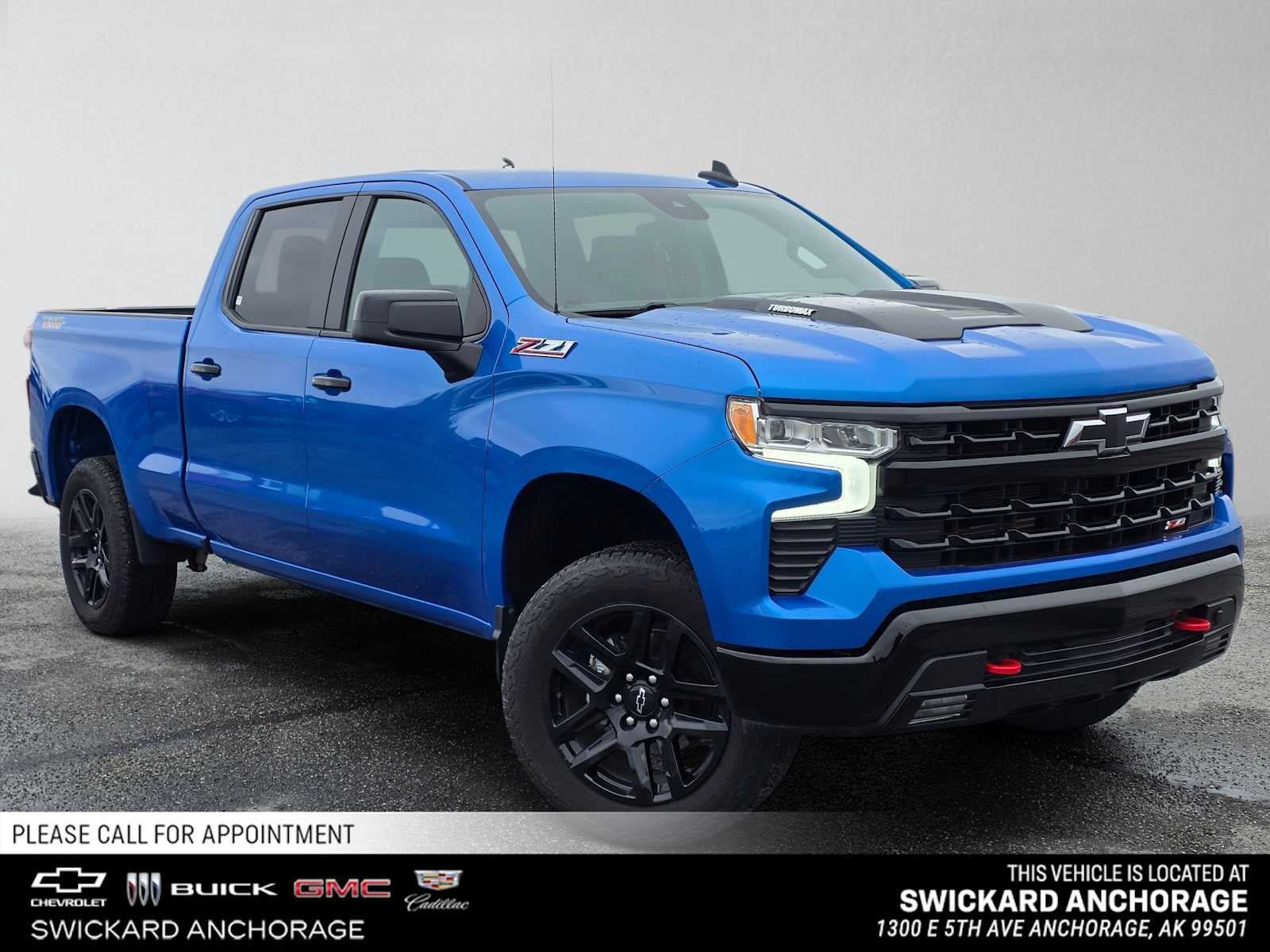 Used 2025 Chevrolet Silverado 1500 LT Trail Boss AWD/4WD image 1