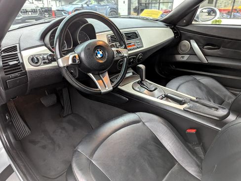 Used 2004 BMW Z4 3.0i image 13