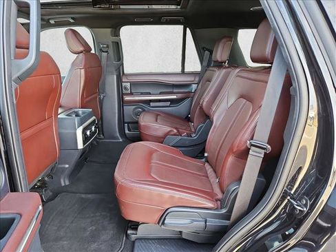Used 2023 Ford Expedition Limited image 21