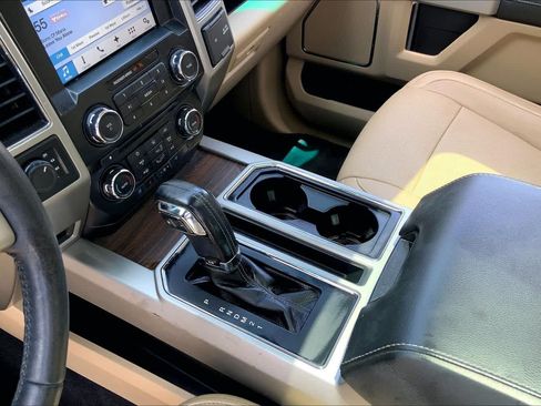 Used 2017 Ford F150 Lariat AWD/4WD image 17