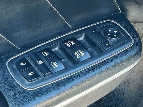 Used 2018 Dodge Charger GT image 17