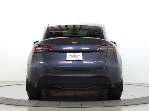 Used 2021 Tesla Model Y Long Range AWD/4WD image 6