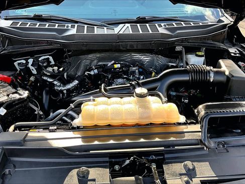 Certified 2023 Ford F150 XLT w/ Equipment Group 302A High image 31