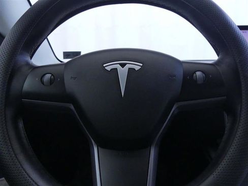 Used 2022 Tesla Model 3 Long Range image 21