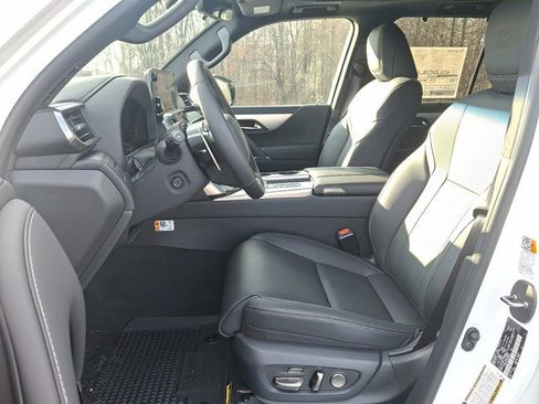 New 2025 Lexus LX 700h F Sport image 8