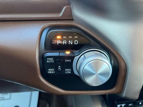 Used 2019 RAM 1500 Laramie image 30